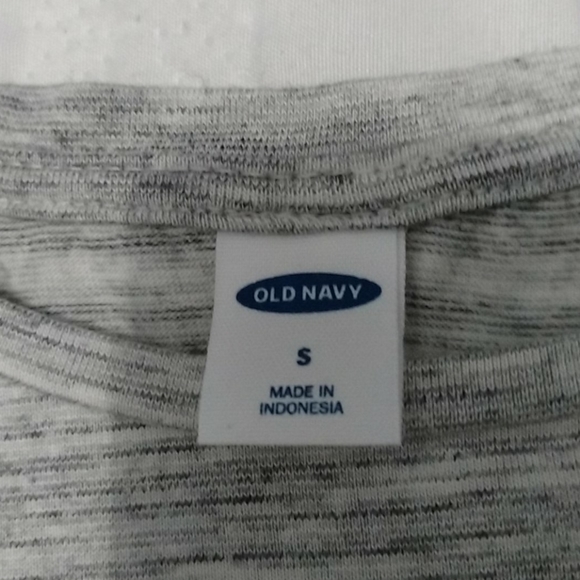 Old Navy small girls shirt - Picture 3 of 5